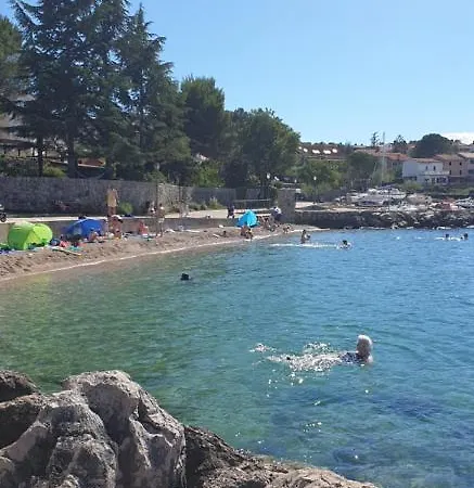 Sea View Daire Vantacici