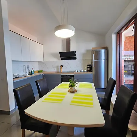 Lägenhet Sea View Vantacici